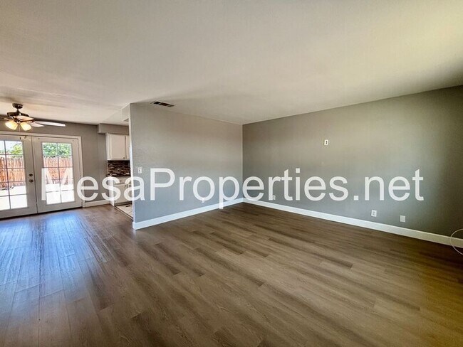 Foto del edificio - 16327 Seneca Rd