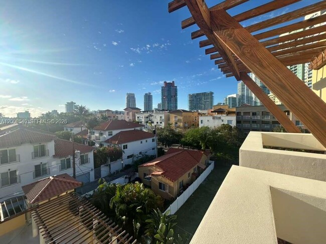 Foto del edificio - 227 Michigan Ave