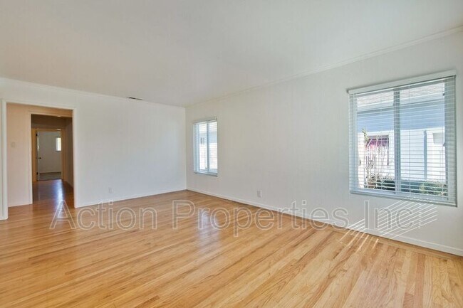 Building Photo - 1223 Camellia Dr