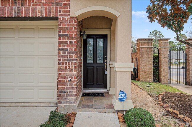 Foto del edificio - 8002 Stoneyway Dr