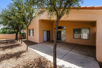 Building Photo - 1486 W Sand Pebble Dr