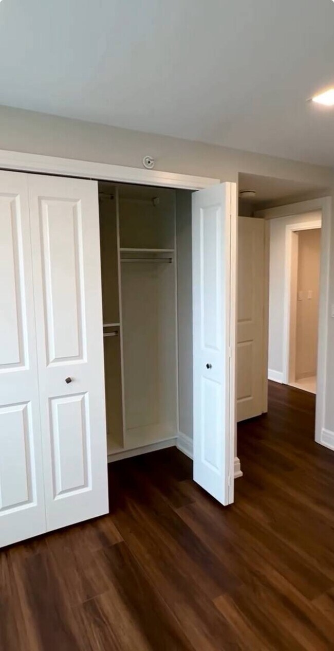 Foto del edificio - 4811 91st St