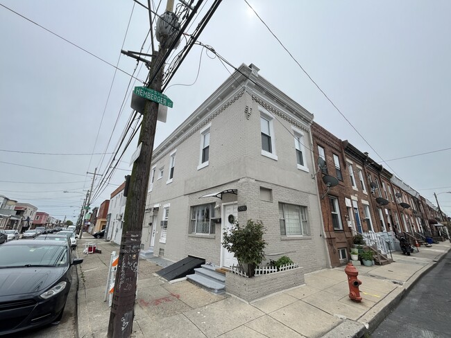 Building Photo - 2001 S Hemberger St