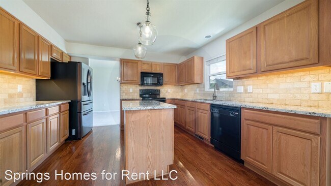 Foto del edificio - 4 br, 3 bath House - 7125 Josh Byers Way
