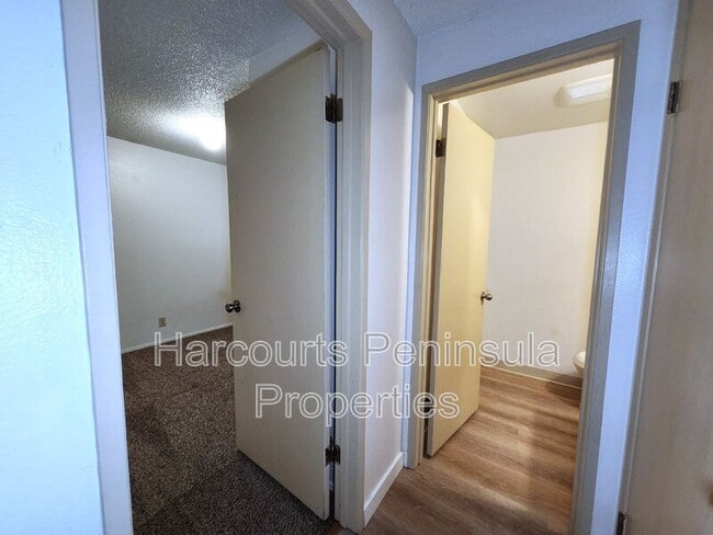 Photo - 45 NE Torval Canyon Rd Apartment