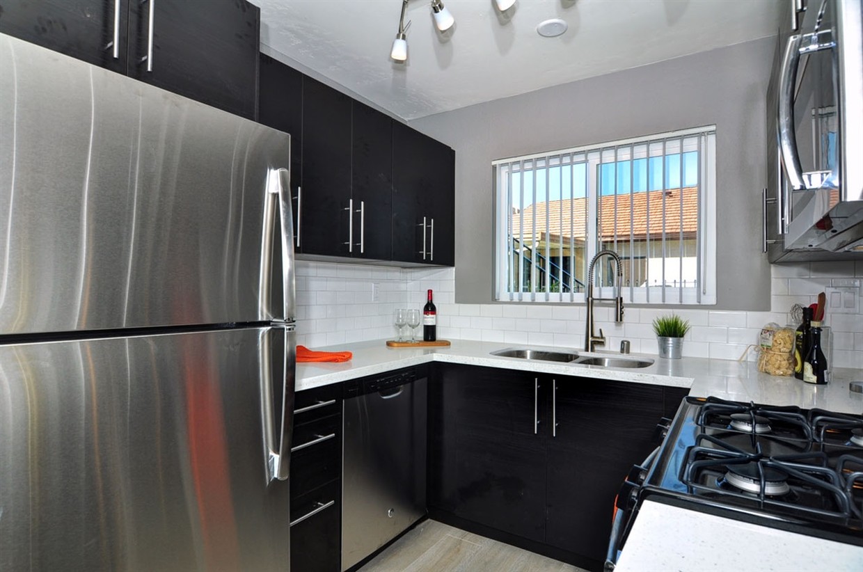 Primary Photo - 4424 51st Street San Diego, CA 92115 - 09