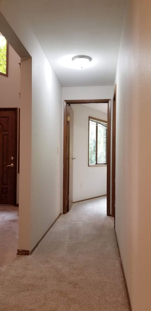 Building Photo - Hard to find 5 bedroom home in Tamoshan ne...