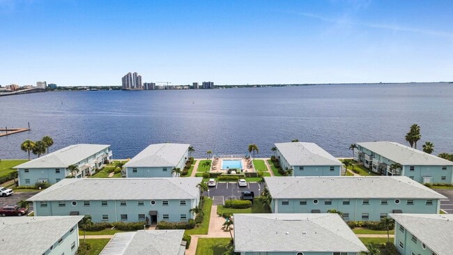 Foto del edificio - 3338 N Key Dr