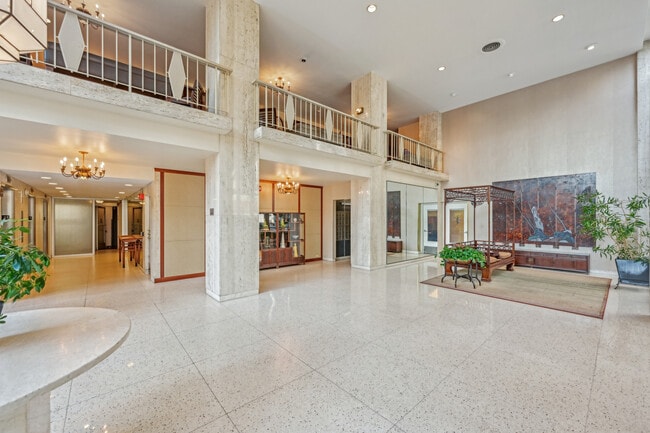Foto del edificio - 4250 N Marine Dr