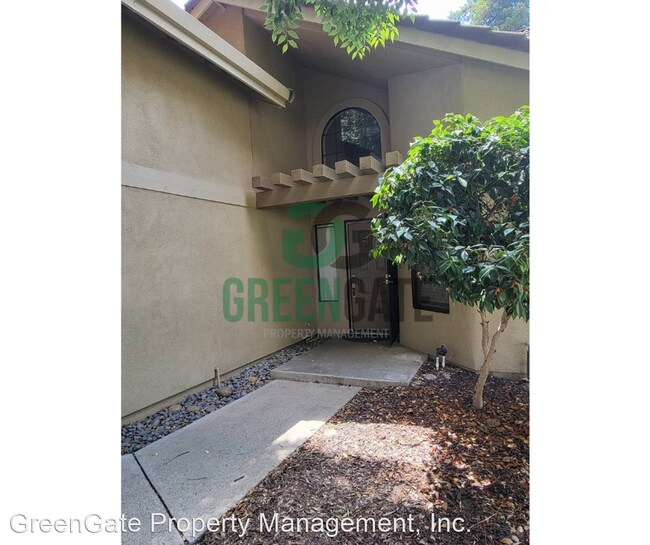 Building Photo - 4 br, 3 bath House - 2428 Woodvale Dr.