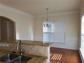 Building Photo - 11160 Skyway Dr