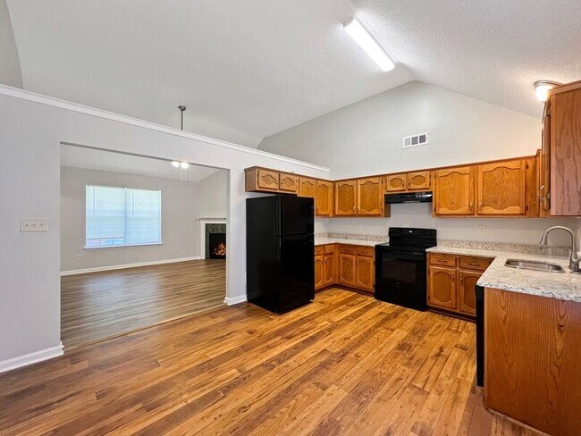 Building Photo - 351 Alex Cove