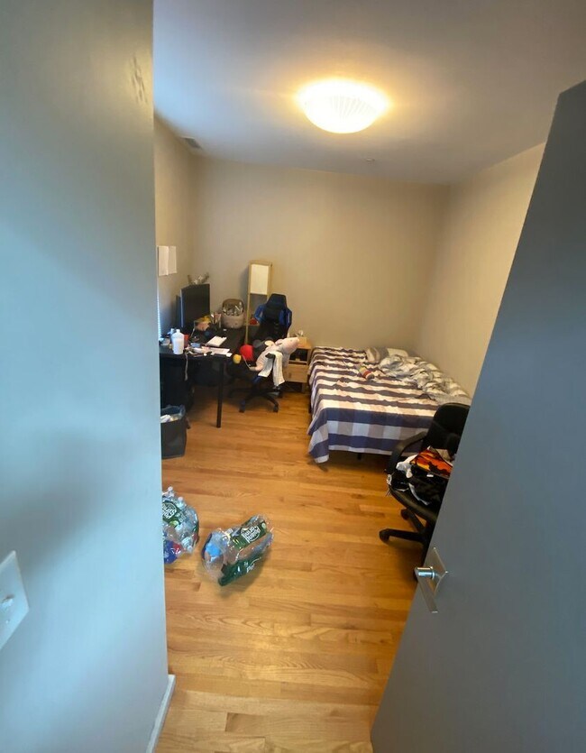 Building Photo - New Construction in Allston. Central Heat/...