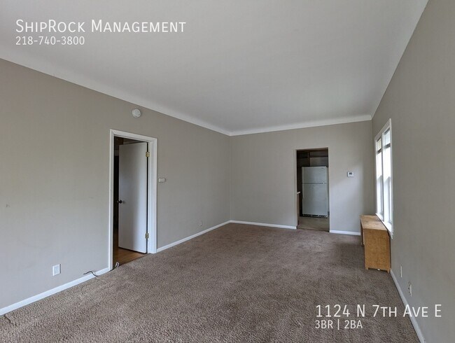 Foto del edificio - 1124 N 7th Ave E