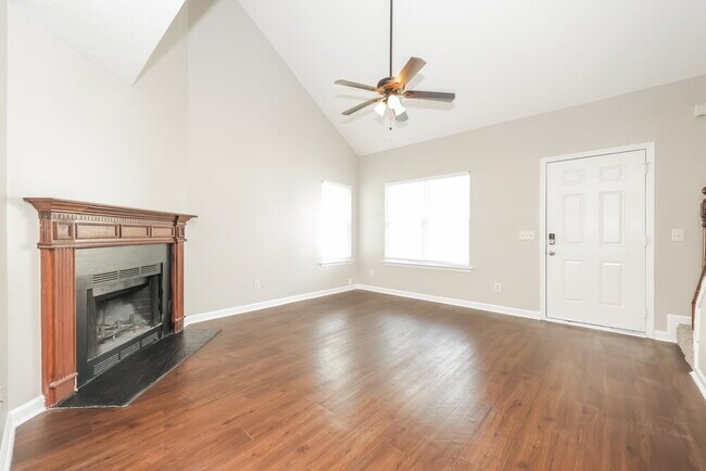 Foto del edificio - 1505 Chestnut Oak Dr