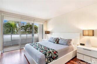 Building Photo - 1551 Ala Wai Blvd