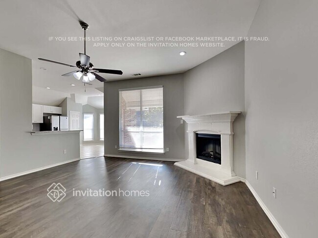 Foto del edificio - 2919 Crystal Way