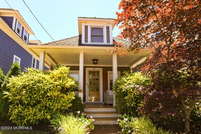 Building Photo - 94 Embury Ave