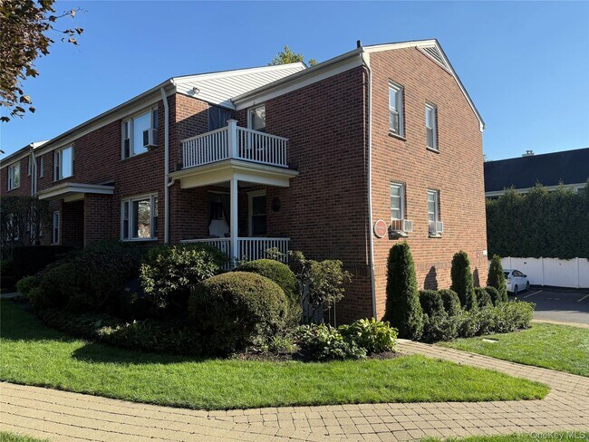Foto del edificio - 37 Carpenter Ave