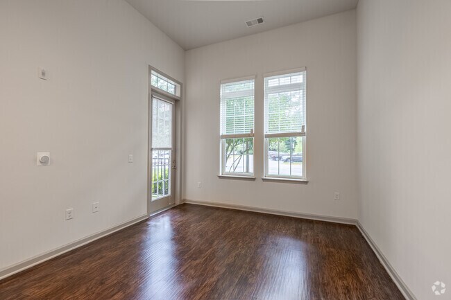 1 habitación, 1 baño, 622 pies cuadrados, sala de estar - 322 Baldwin