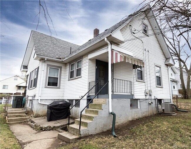 Building Photo - 1217 Phillips Ave