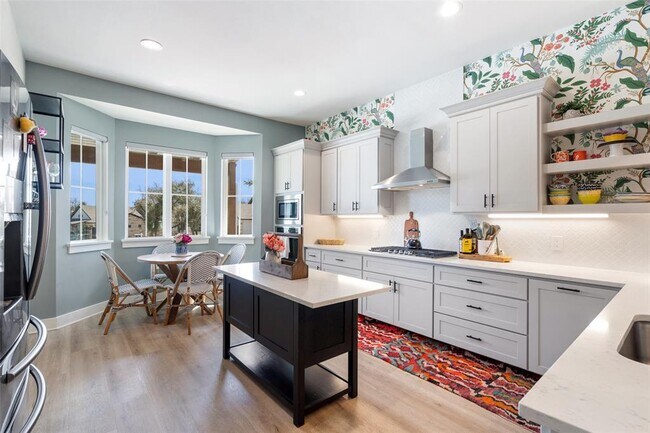 Foto del edificio - 170 Bunker Rnch Blvd