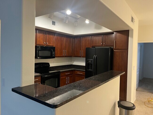 Foto del edificio - 2150 W Alameda Rd