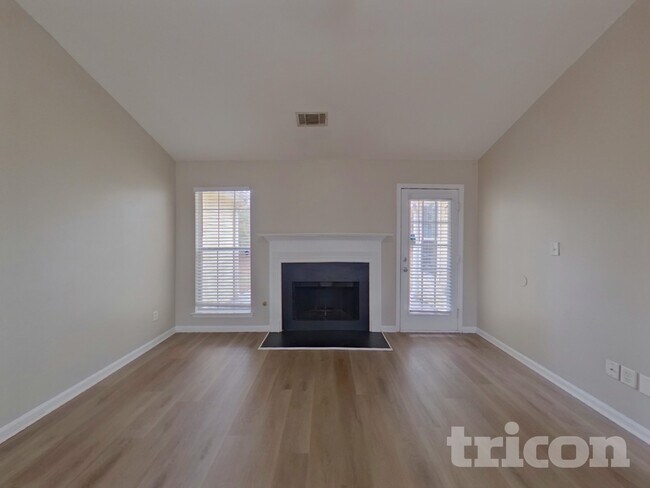 Foto del edificio - 708 Percevil Point