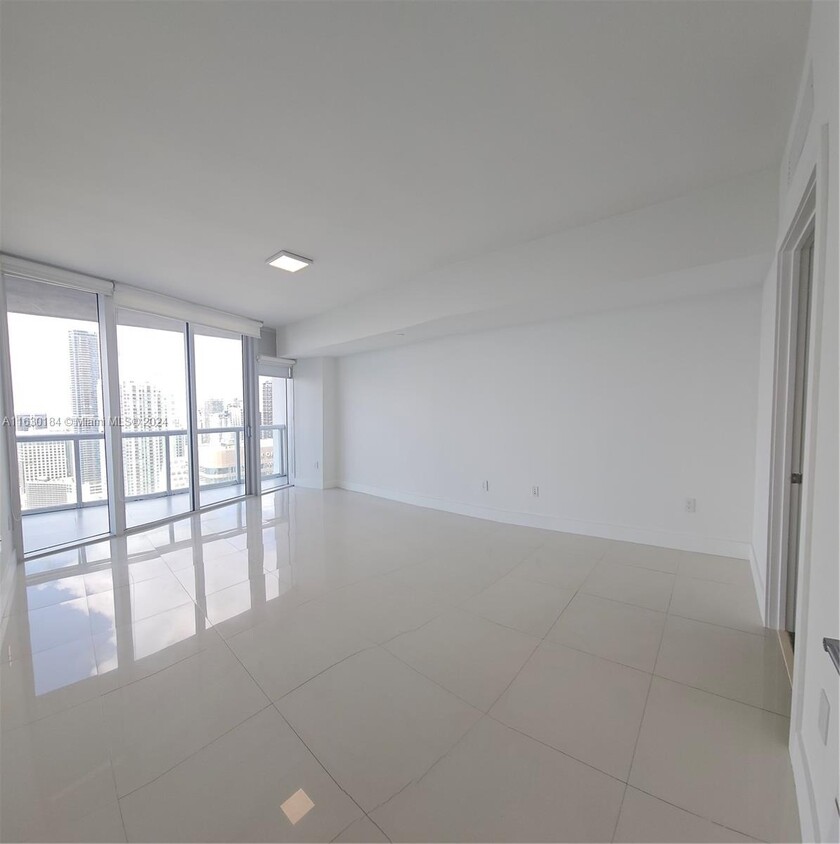 Foto principal - 495 Brickell Ave