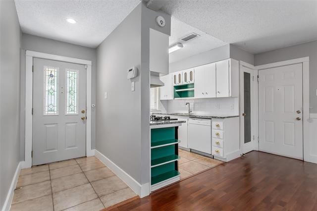 Foto del edificio - 2121 Travis Dr