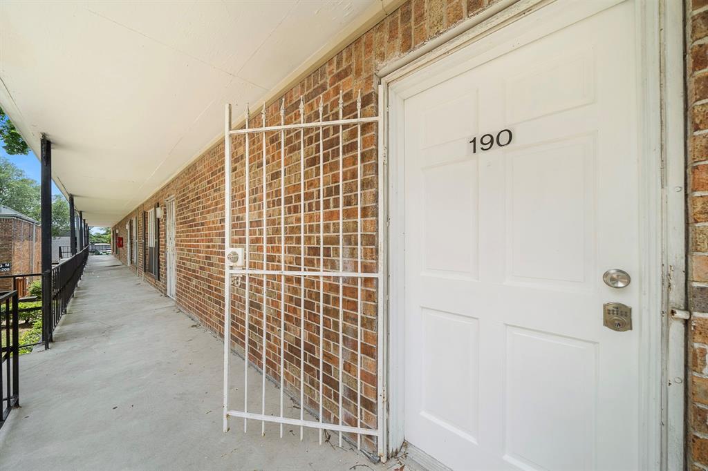Primary Photo - 6305 Westward St
