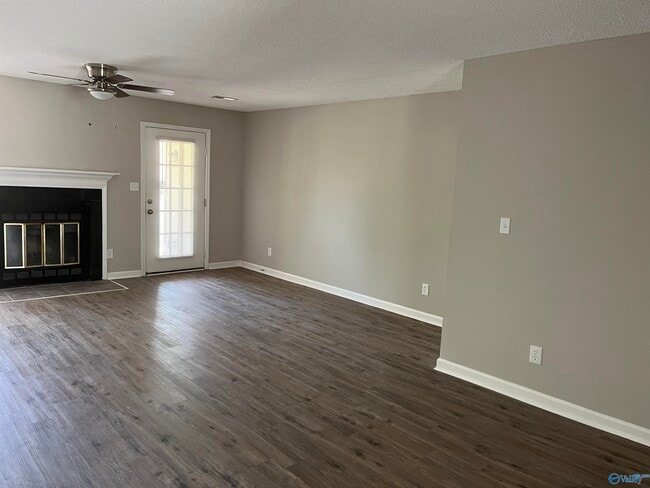 Building Photo - 2602 Wynterhall Rd SE