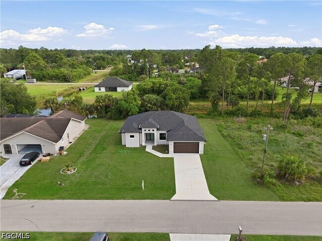 Building Photo - 1436 Graham Cir