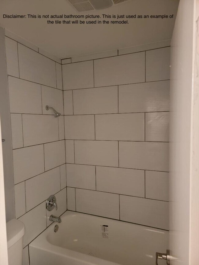 Tile Bathroom - 2206 Colima St