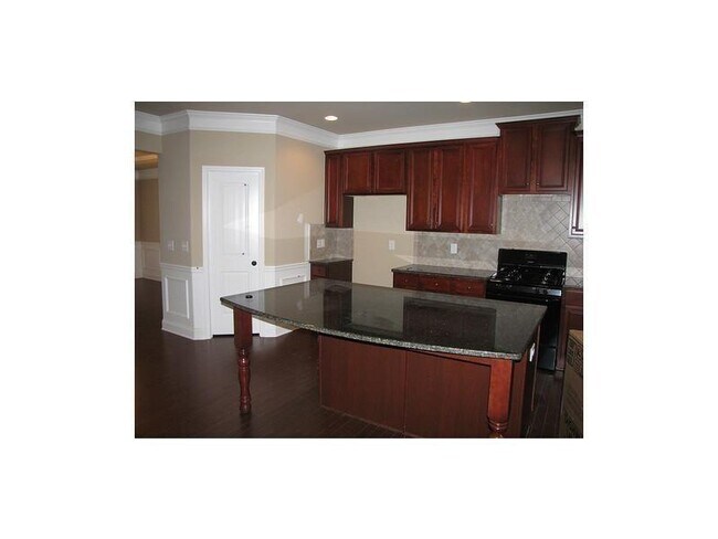 Foto del edificio - 3095 Carrick Rd