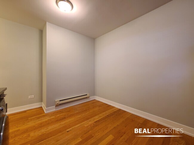 Foto del edificio - 2906 N Mildred Ave