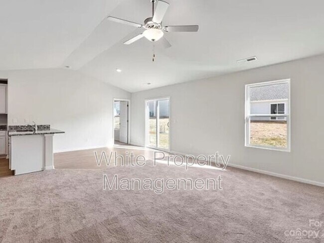 Building Photo - 1637 Nia Rd