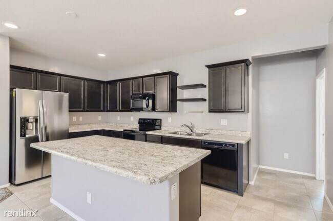 Foto del edificio - 4 br, 2 bath House - 18236 W Robin Lane