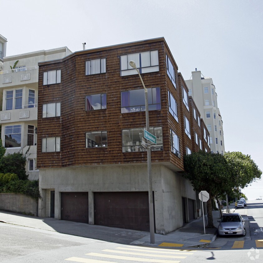 Foto del edificio - 2105 Broadway