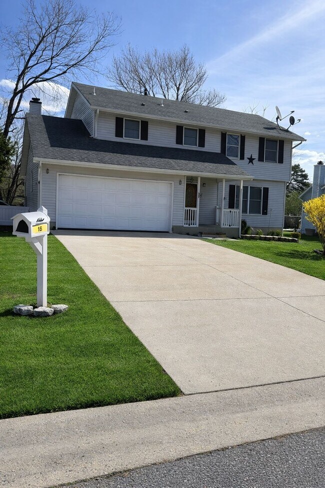 Foto del edificio - 15 Cedarbrook Ln