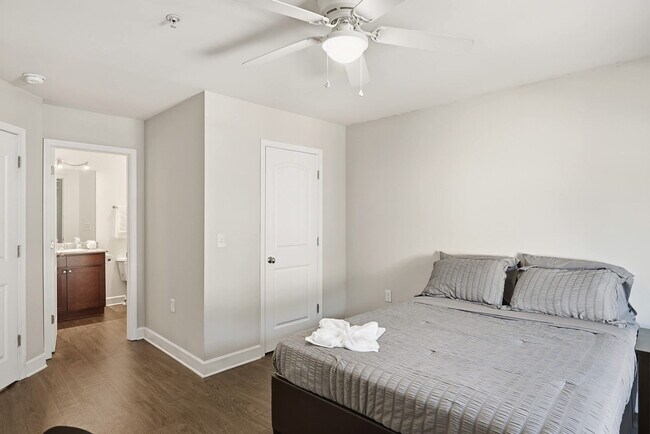 Building Photo - 205 Tiliwa Ct