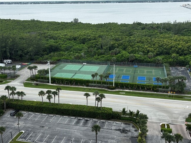 Building Photo - 9900 S Ocean Dr