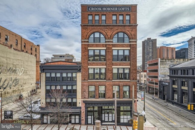 Building Photo - 303 N Howard St