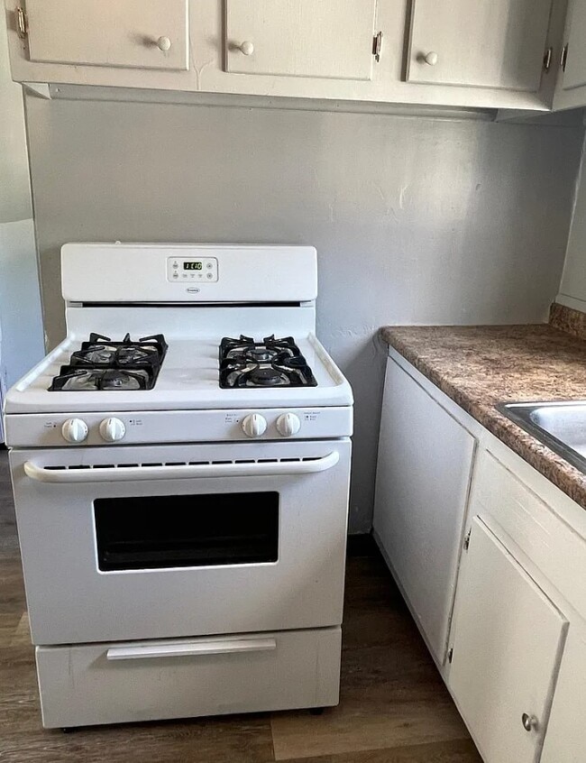 Building Photo - 601-605 Abbe Rd OPEN HOUSE 7/18 10-3PM