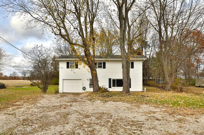 Building Photo - 11100 Broad St SW