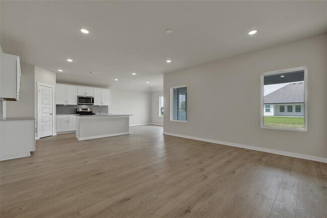 Foto del edificio - 160 Davis Mountain Dr