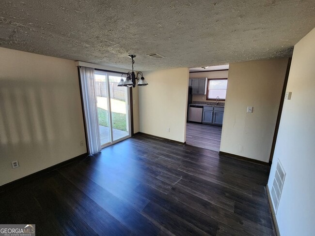 Foto del edificio - 5282 Station Cir