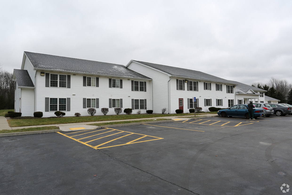 Primary Photo - Creekwood Apartments