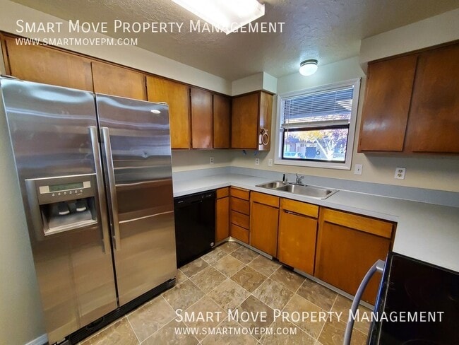 Building Photo - 4418 N Oxbow Pl