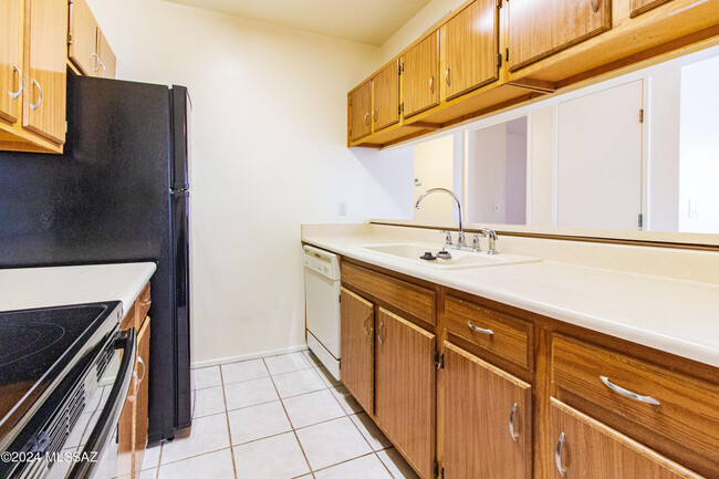 Building Photo - 8080 E Speedway Blvd